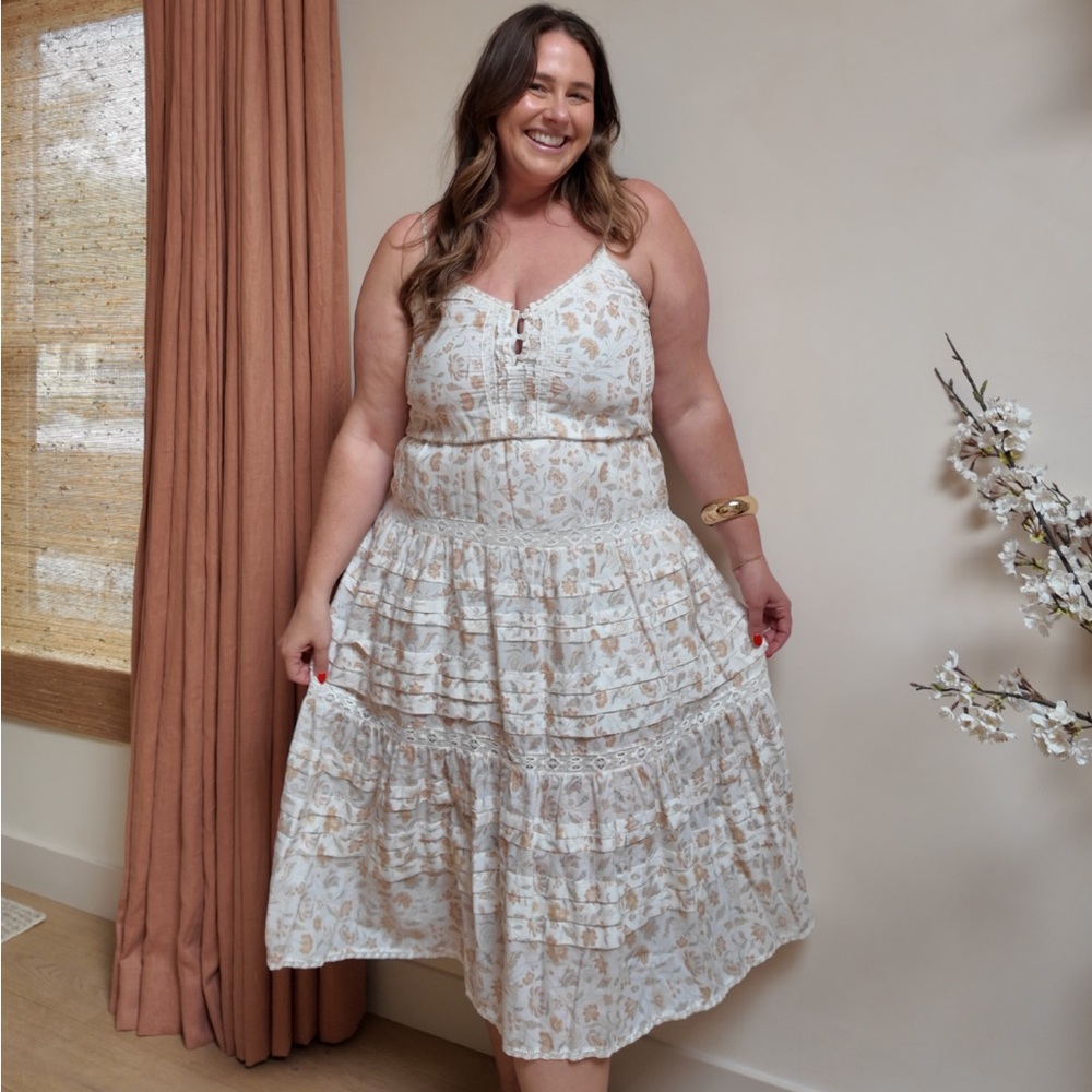 Little Moon Floral Midi Dress in Cream and Brown | Aritzia